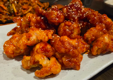 ZZIZIM Korean Kitchen signature dishes Spicy Marinated & Grilled Pork
Korean Fried Chicken
Seafood Green Onion Pancake